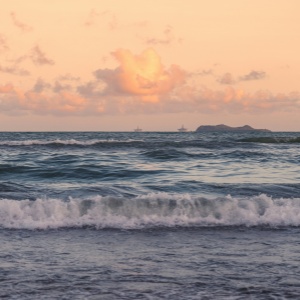 Chasing the Perfect Sunset: A Guide to Sanya's Best Views