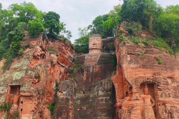 Day 8: Guiyang--Leshan