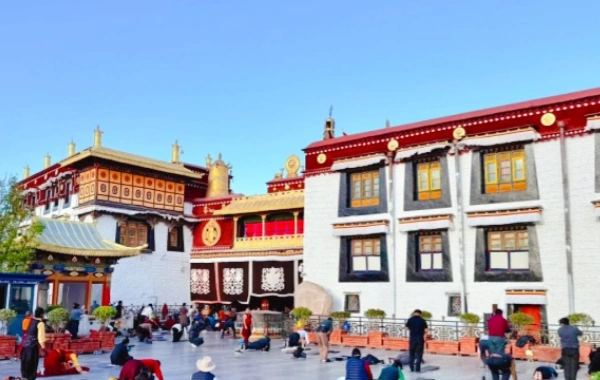 Day 11: Lhasa