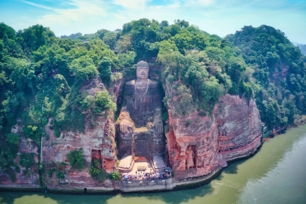 Day 1: Chengdu-Leshan-Emeishan